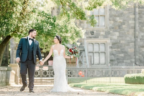 Light and Airy Wedding Photos at The Hempstead House