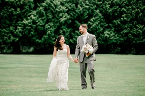 Bright and Light Wedding Photos at Flowerfields 