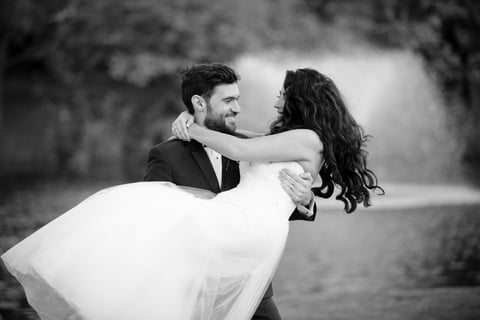 Black and White wedding photo at Flowerfilds