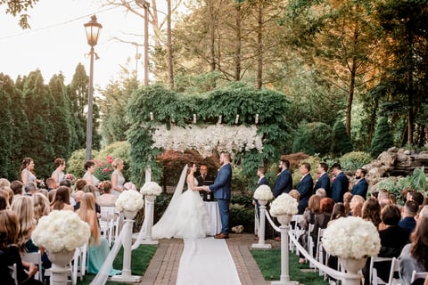 Outdoor ceremony at Fox Hollow